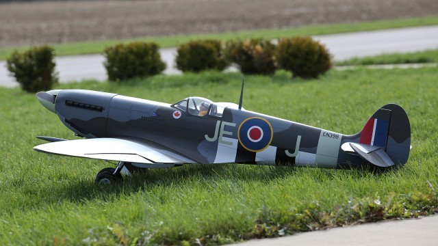 hangar 9 spitfire 30cc for sale